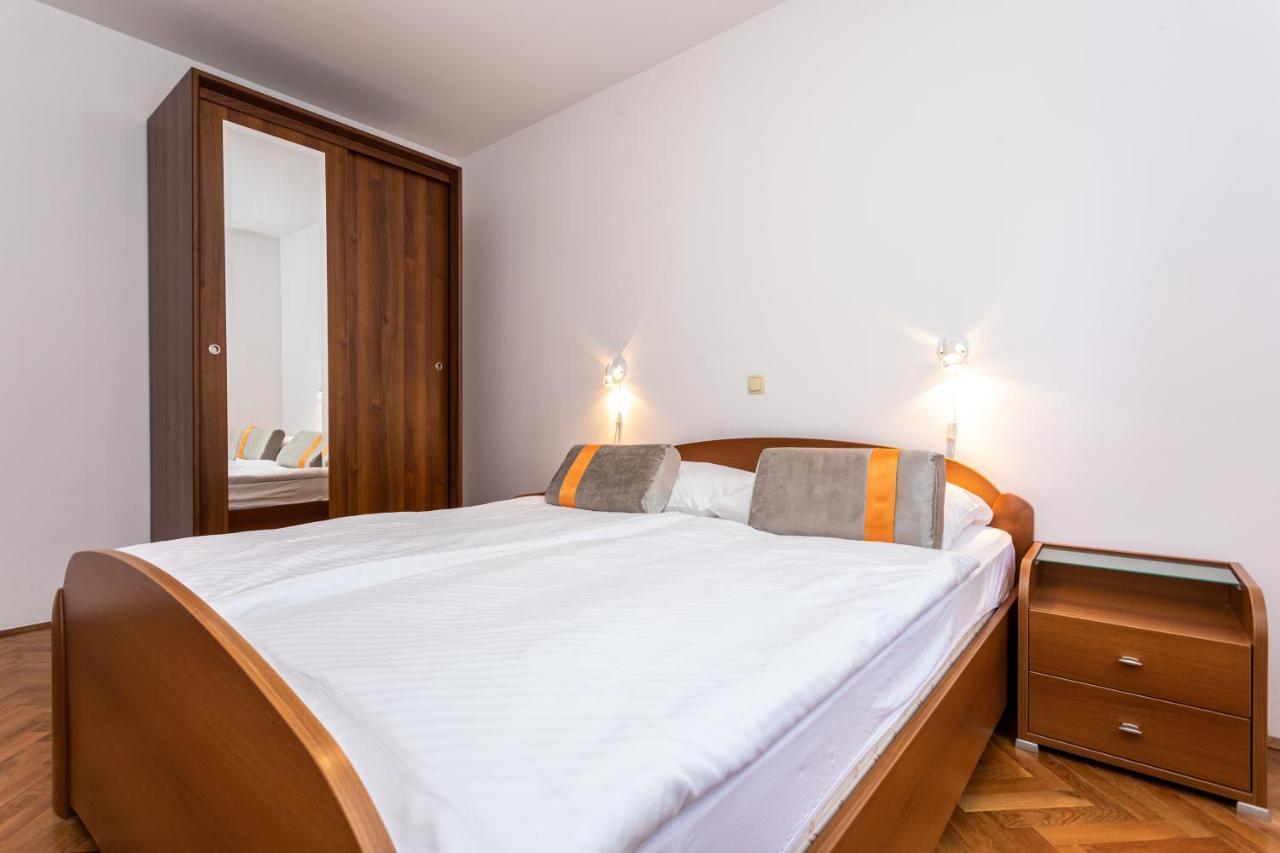 Apartments Crnekovic II Popa Dorcica Baška Buitenkant foto