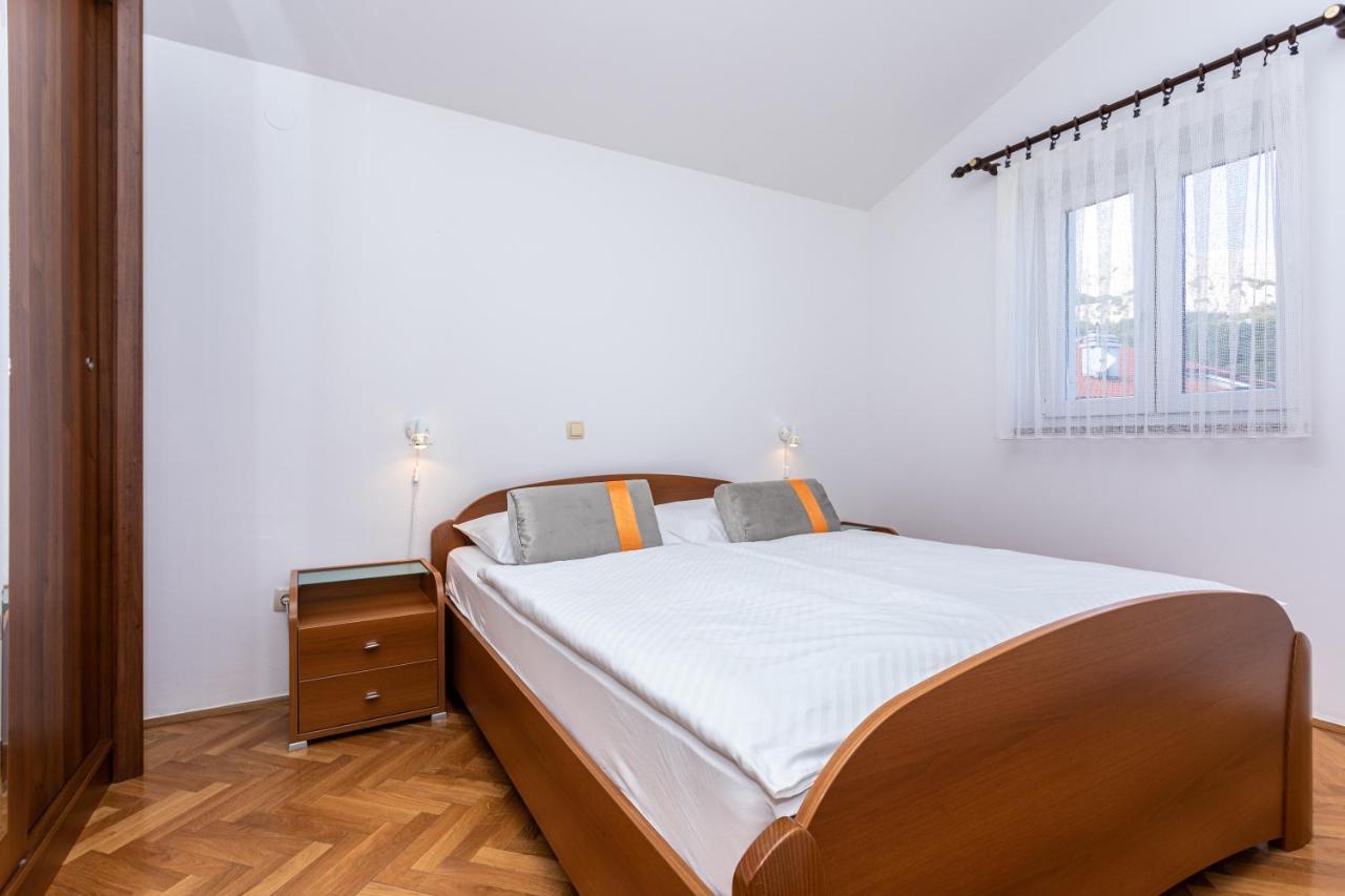 Apartments Crnekovic II Popa Dorcica Baška Buitenkant foto